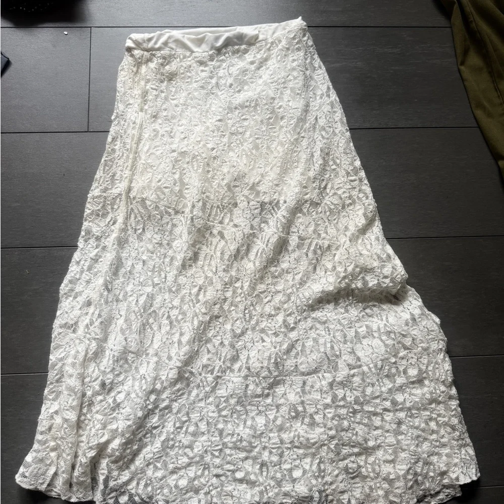 Edikted White Lace Maxi Skirt - Picture 1 of 4